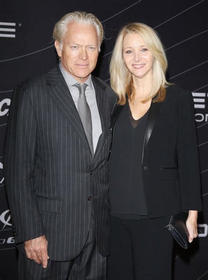 Who is Lisa Kudrow’s Husband, Michel Stern? His Net Worth, Wiki, Bio, Wife